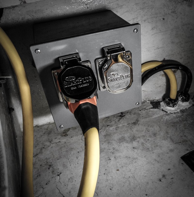 The new SmartPlug housing!